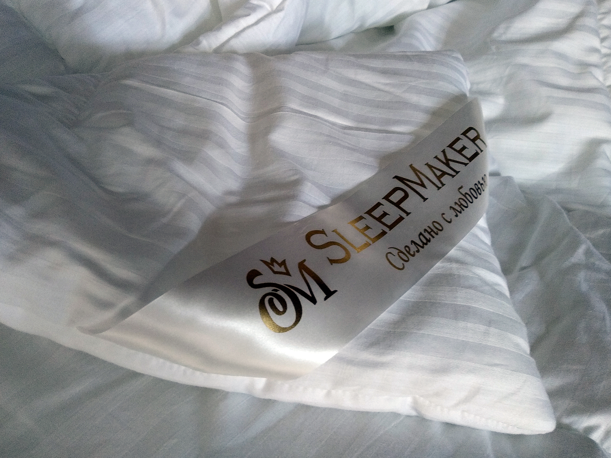 картинка Класcическая подушка Hotel Luxe от магазина SleepMaker